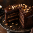 Tamna čokoladna torta sa espresoom i lešnicima
